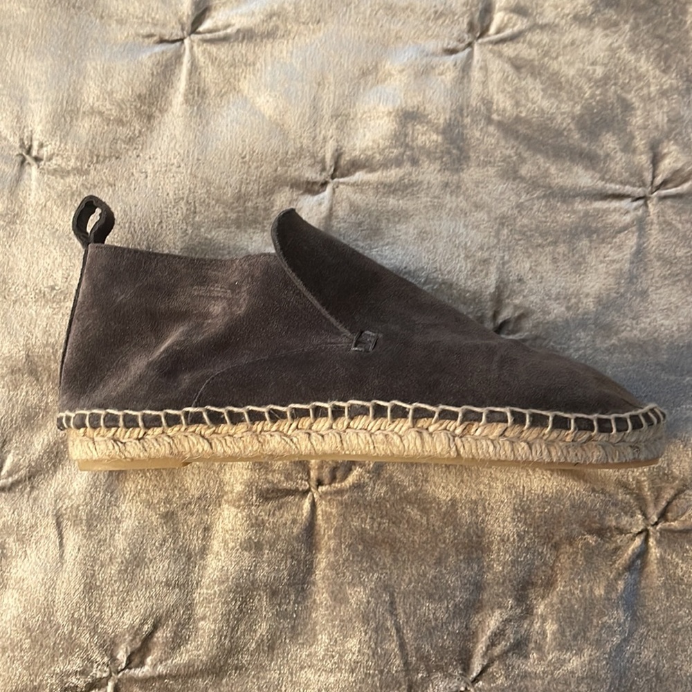 Never worn soft suede Ronan booties by Vince. - Picture 2 of 4